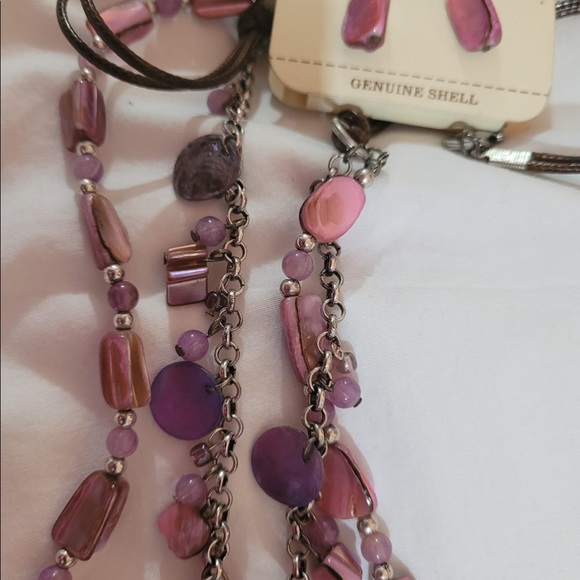 Shell Necklace and Earrings Set - Picture 3 of 11